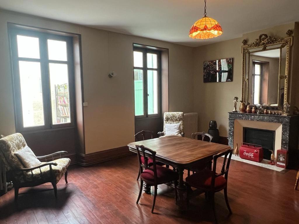 Bed and Breakfast The Little Robin Chevanceaux Esterno foto