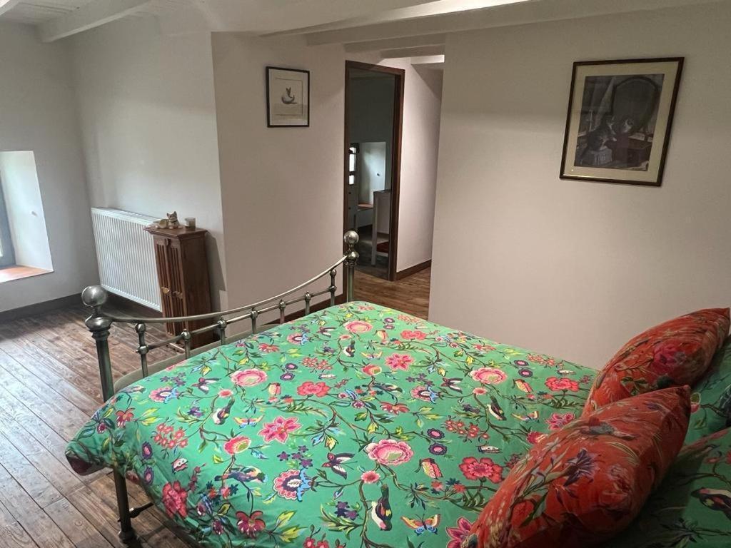 Bed and Breakfast The Little Robin Chevanceaux Esterno foto